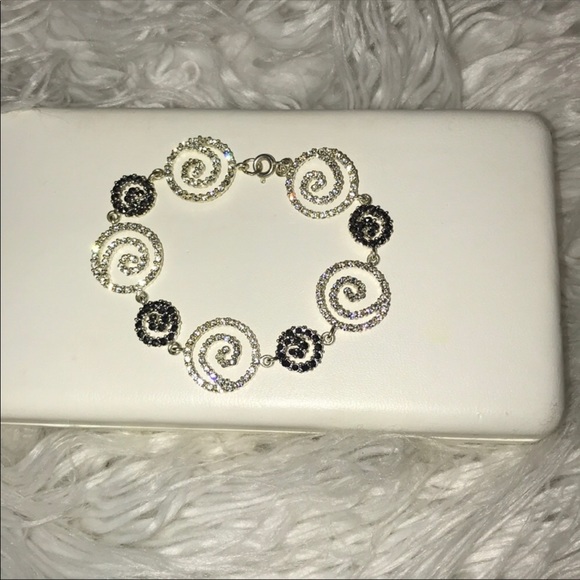 🔥Elegant Crystal Necklace gift set🔥 - Picture 4 of 5